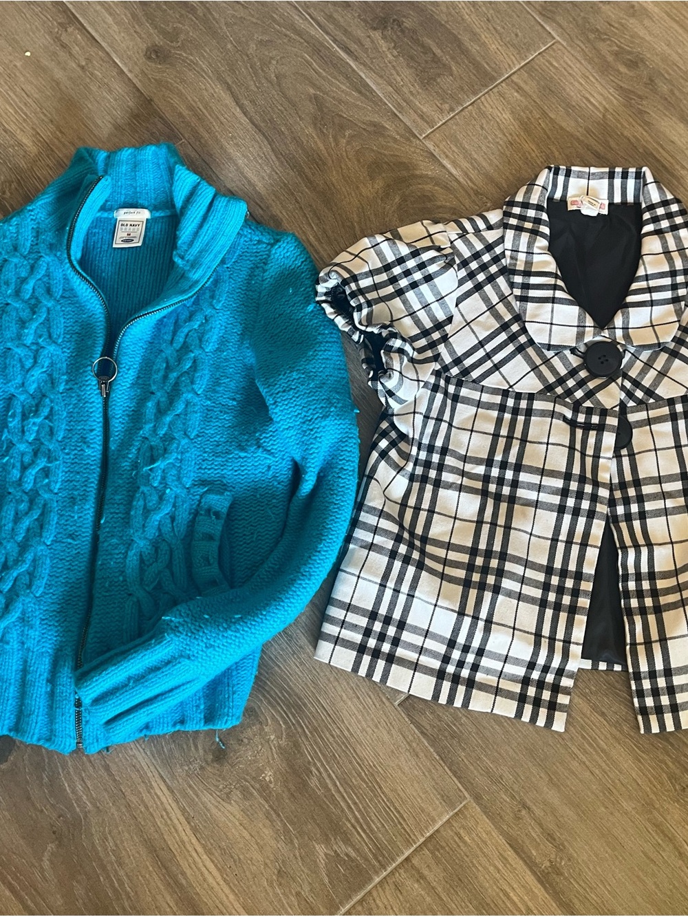 Girls Teal Cable-Knit Zip Sweater Jacket and plaid short sleeve jacket-